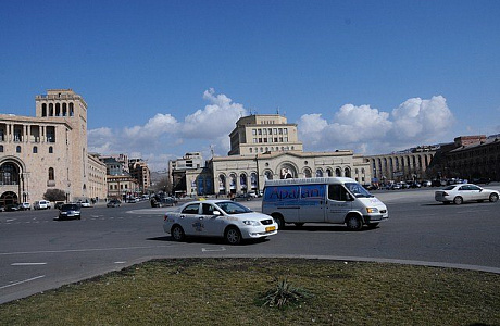 Площадь Республики

	
